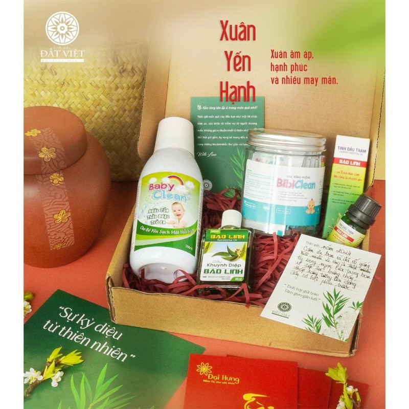 Set quà tặng cho bé "Yến hạnh" - Dầu khuynh diệp, Tinh dầu tràm Huế, Nước tắm thảo dược, gạc rơ lưỡi